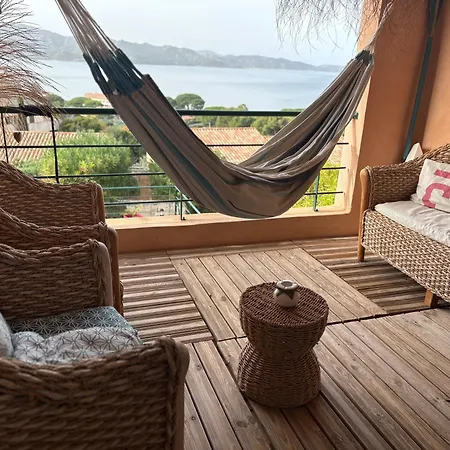 Vue Sur Le Golfe De Florent *