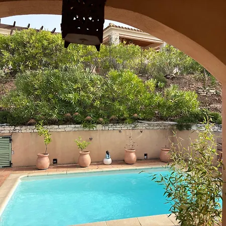 Vue Sur Le Golfe De Florent * سانت فلوران