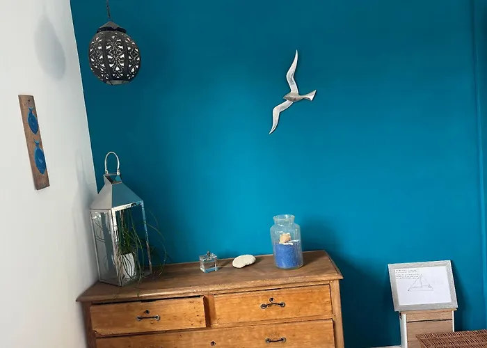 Vue Sur Le Golfe De Florent 圣弗洛朗