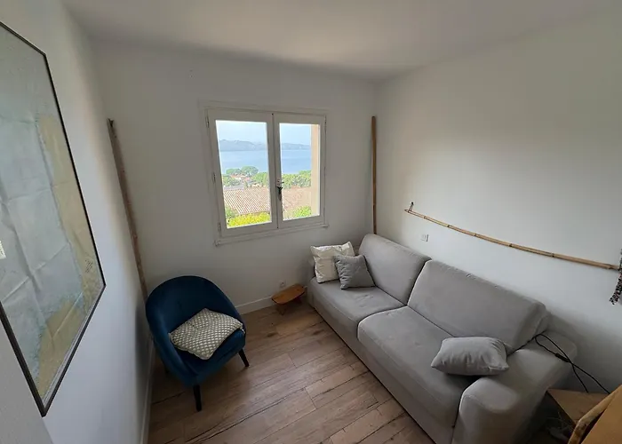 Vue Sur Le Golfe De Florent * 圣弗洛朗